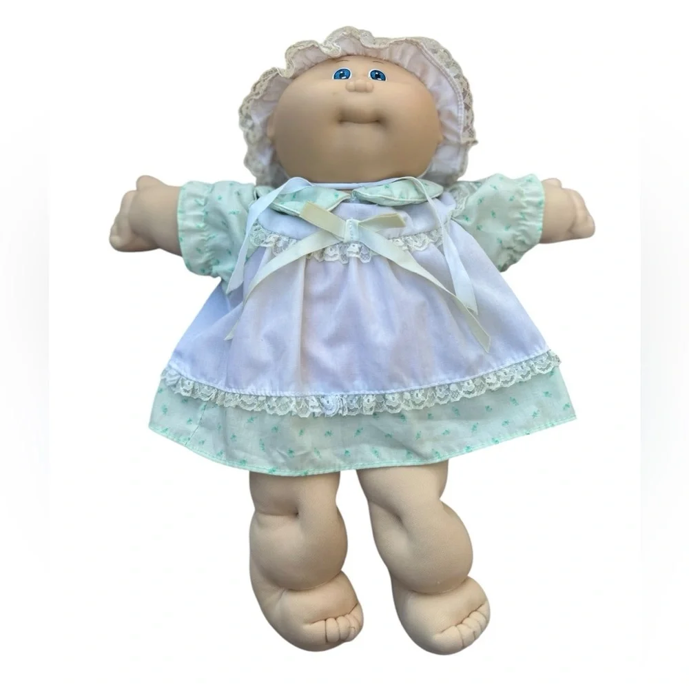 Cabbage Patch Kids Preemie  1978 1982 Xavier Roberts Blue Eyes Original Outfit
